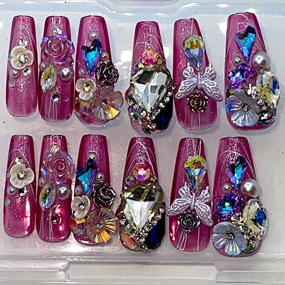 Custom Nails